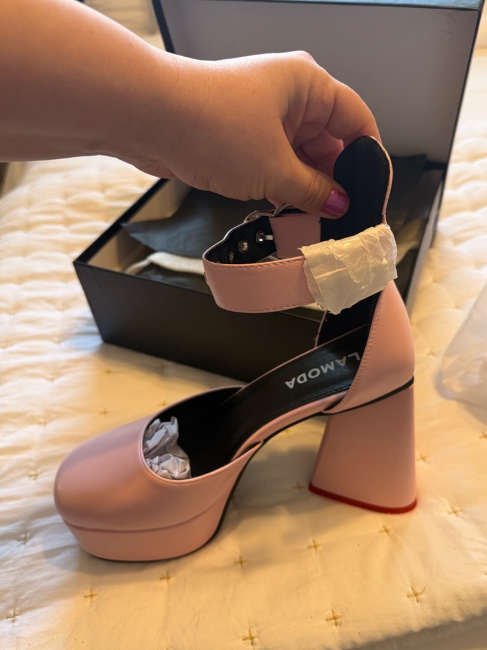 Pink Heart-Heel Lamoda platforms. 💖
**BRAND NEW, Never worn. - Picture 6 of 9